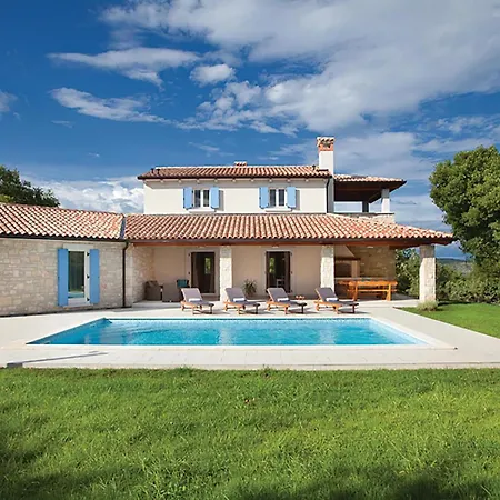 4 Bedroom Amazing In Labin